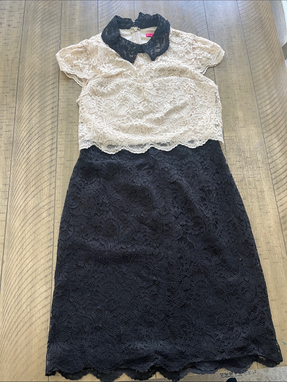 Betsy Johnson Two-Tone Lace Dress with Peter Pan Collar Sz 2